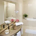 Le Grand De - Logis Restaurant Hotel Mayenne