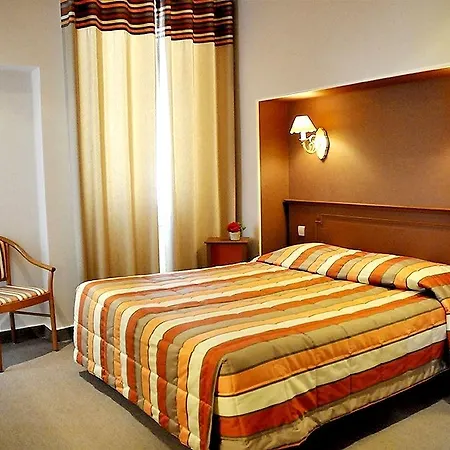 מלון Logis Au Grand Et Son Restaurant