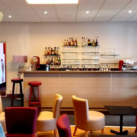 Le Grand De - Logis Restaurant Hotel 3*