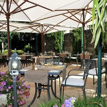 Logis Au Grand Et Son Restaurant מלון