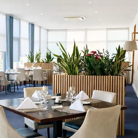Le Grand De - Logis Restaurant Mayenne