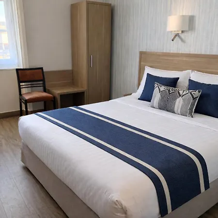 호텔 Le Grand De - Logis Restaurant 마옌