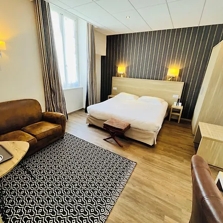 Le Grand De - Logis Restaurant Hotel Mayenne
