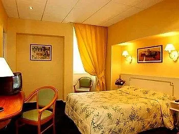 Hotel Logis Au Grand Et Son Restaurant 3*