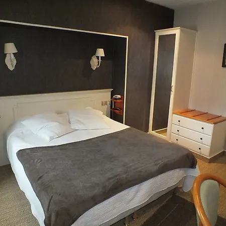 מלון Logis Au Grand Et Son Restaurant 3*