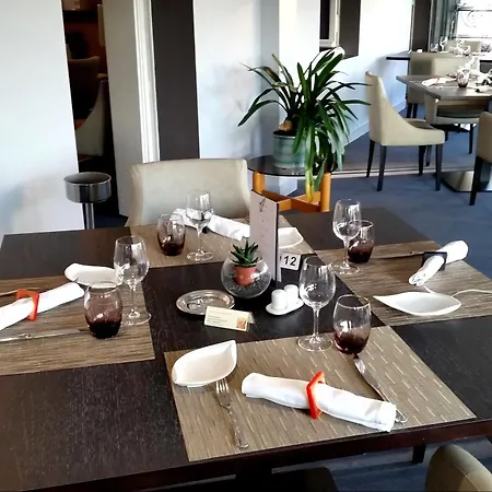 Le Grand De - Logis Restaurant 3*