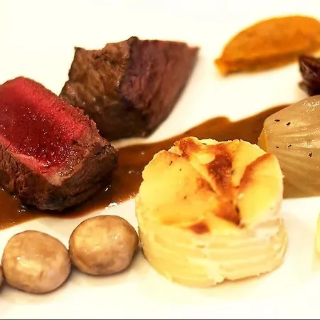 Le Grand De - Logis Restaurant Hotel Mayenne