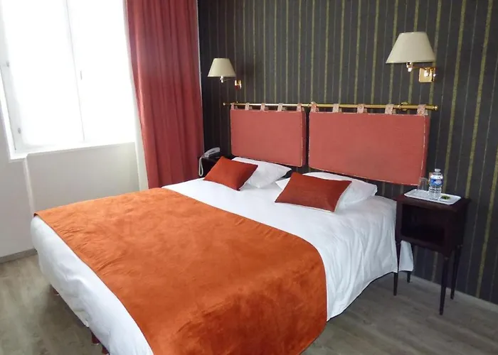 Le Grand De - Logis Restaurant Hotel 3*