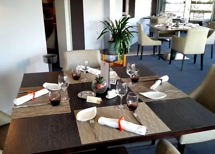 Le Grand De - Logis Restaurant 3*