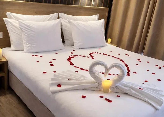 Le Grand De - Logis Restaurant 호텔