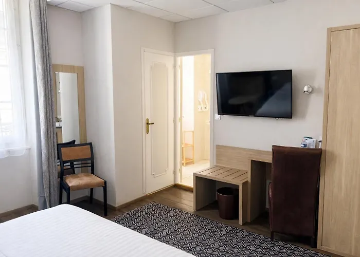 호텔 Le Grand De - Logis Restaurant 3*