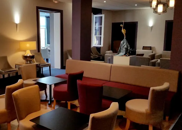 Le Grand De - Logis Restaurant 3* Mayenne