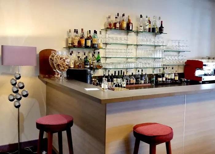 Logis Au Grand Et Son Restaurant Hotel 3*