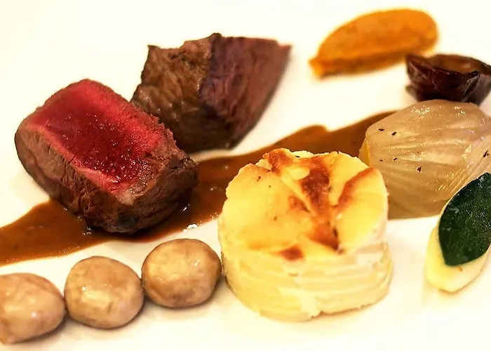 Le Grand De - Logis Restaurant 호텔 마옌